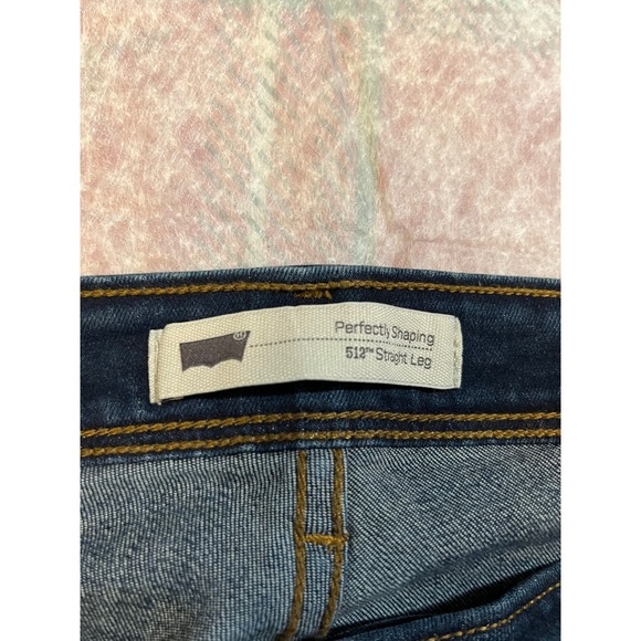 Levi's 512 Perfectly Shaping Straight Leg Women Jeans Dark Wash Size 18W 34x32 - Picture 4 of 5